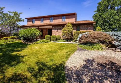 465 Happy Dr, Cincinnati, OH 45238