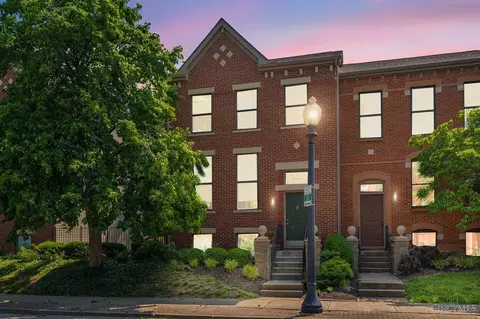 1008 John St, Cincinnati, OH 45203