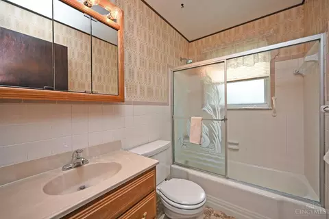Bath - 10593 Plainfield Rd, Sharonville, OH 45241 photo 1 of 1