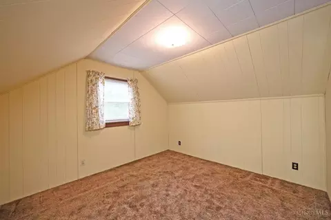 Bedroom - 10593 Plainfield Rd, Sharonville, OH 45241 photo 9 of 10