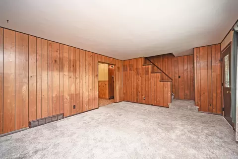 Living - 10593 Plainfield Rd, Sharonville, OH 45241 photo 6 of 6