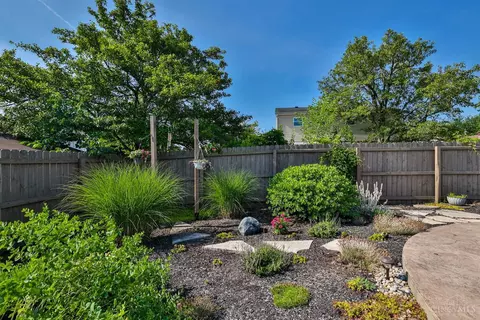 Exterior - 3369 Linsan Dr, Cincinnati, OH 45239 photo 9 of 13