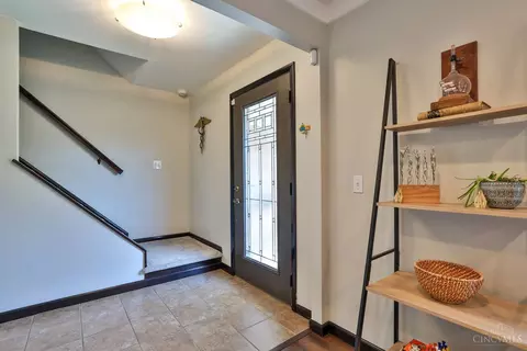Entry Way - 3369 Linsan Dr, Cincinnati, OH 45239 photo 1 of 2