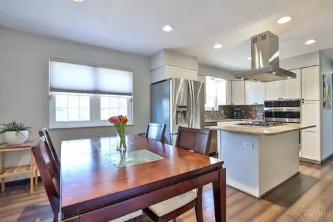 Dining - 3369 Linsan Dr, Cincinnati, OH 45239 photo 2 of 3