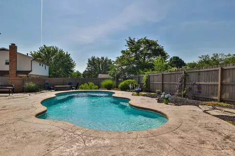 Exterior - 3369 Linsan Dr, Cincinnati, OH 45239 photo 11 of 13