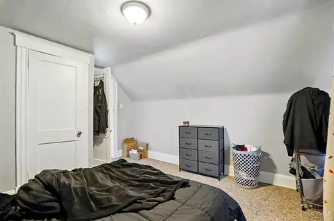 Bedroom - 458 Lloyd Pl, Cincinnati, OH 45219 photo 8 of 8