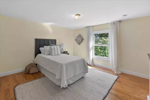 Bedroom - 4879 Klatte Rd, Cincinnati, OH 45244 photo 6 of 11