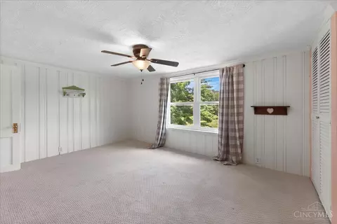 Bedroom - 4879 Klatte Rd, Cincinnati, OH 45244 photo 10 of 11