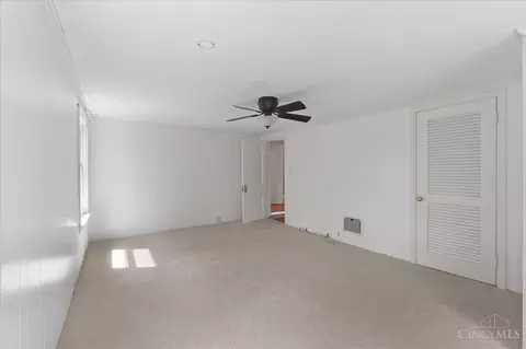 Bedroom - 4879 Klatte Rd, Cincinnati, OH 45244 photo 8 of 11