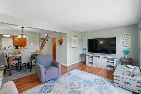 Living - 4214 Fieldsedge Dr, Mason, OH 45040 photo 2 of 2