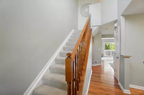 Entry Way - 4214 Fieldsedge Dr, Mason, OH 45040 photo 4 of 7