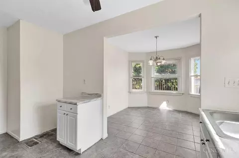 5020 Sidney Rd, Cincinnati, OH 45238 photo 8
