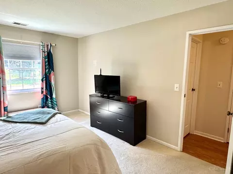 Bedroom - 5366 Werk Rd, Cincinnati, OH 45248 photo 3 of 6