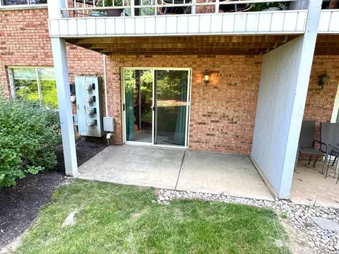 Exterior - 5366 Werk Rd, Cincinnati, OH 45248 photo 5 of 7