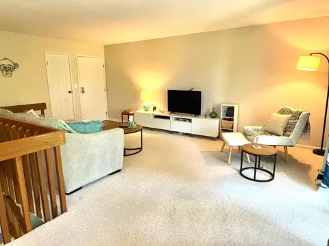 Living - 5366 Werk Rd, Cincinnati, OH 45248 photo 1 of 7