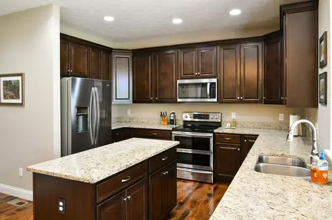 10147 Kindle Dr, Washington Township, OH 45458 photo 20