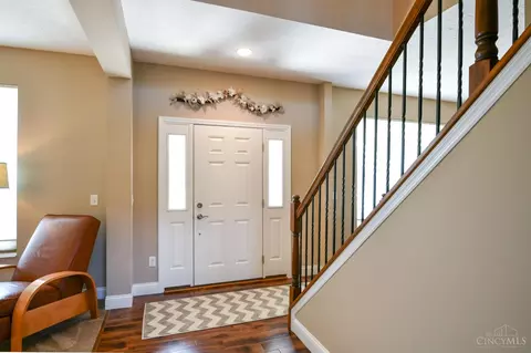 10147 Kindle Dr, Washington Township, OH 45458 photo 5