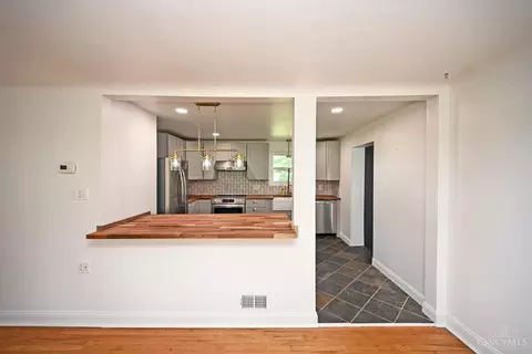Kitchen - 523 Jackie Ln, Cincinnati, OH 45244 photo 1 of 7