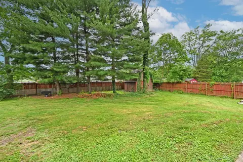 Exterior - 523 Jackie Ln, Cincinnati, OH 45244 photo 7 of 14