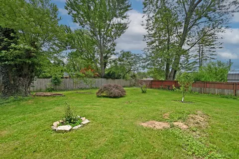 Exterior - 523 Jackie Ln, Cincinnati, OH 45244 photo 10 of 14