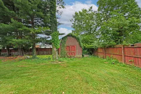 Exterior - 523 Jackie Ln, Cincinnati, OH 45244 photo 8 of 14