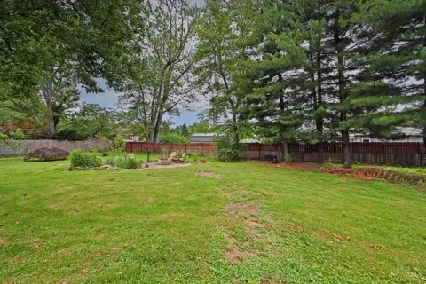Exterior - 523 Jackie Ln, Cincinnati, OH 45244 photo 6 of 14