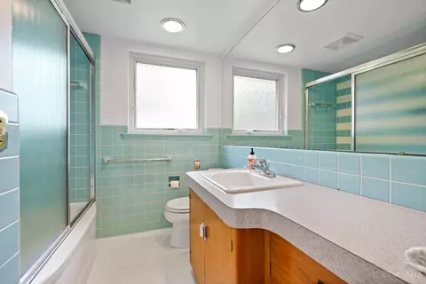 Bath - 6673 Apache Cir, Madeira, OH 45243 photo 1 of 3