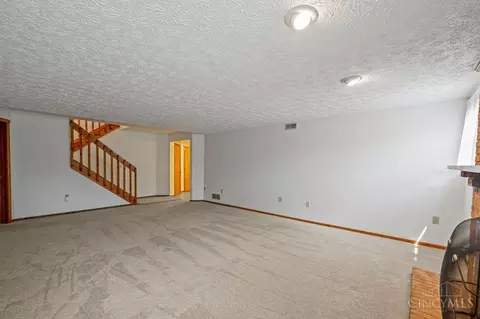 Living - 7487 Timberline Dr, West Chester, OH 45241 photo 6 of 8