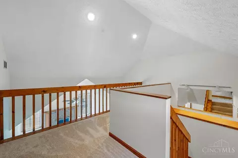 Entry Way - 7487 Timberline Dr, West Chester, OH 45241 photo 1 of 7
