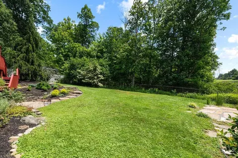 Exterior - 7487 Timberline Dr, West Chester, OH 45241 photo 12 of 13