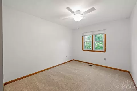Bedroom - 7487 Timberline Dr, West Chester, OH 45241 photo 8 of 14