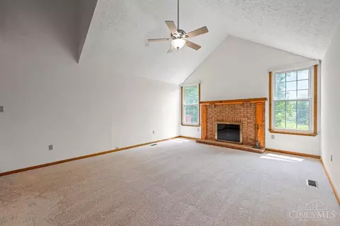 Living - 7487 Timberline Dr, West Chester, OH 45241 photo 4 of 8