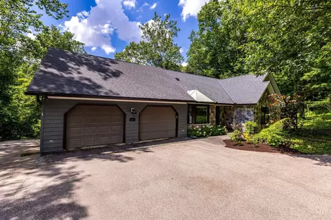 5106 Bonham Rd, Oxford, OH 45056