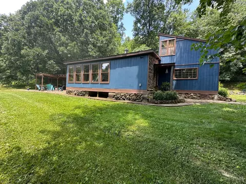 447 Bull Run Rd, Minford, OH 45653