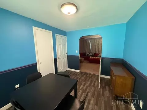 Dining - 829 Youngs Ln, Cincinnati, OH 45245 photo 1 of 2