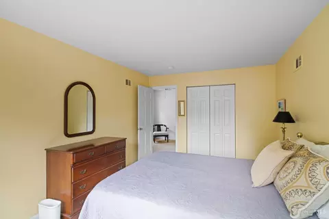Bedroom - 11244 Marlette Dr, Cincinnati, OH 45249 photo 5 of 6