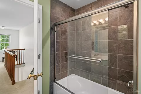 Bath - 11244 Marlette Dr, Cincinnati, OH 45249 photo 5 of 6