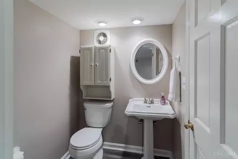 Bath - 11244 Marlette Dr, Cincinnati, OH 45249 photo 6 of 6