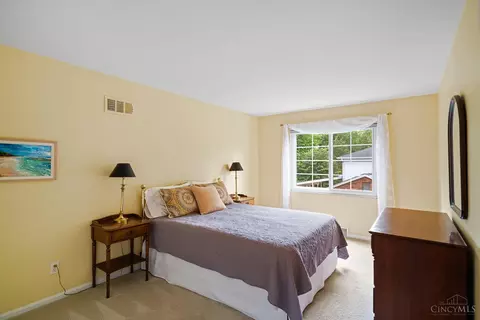 Bedroom - 11244 Marlette Dr, Cincinnati, OH 45249 photo 4 of 6