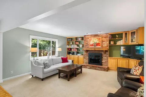Living - 11244 Marlette Dr, Cincinnati, OH 45249 photo 2 of 3