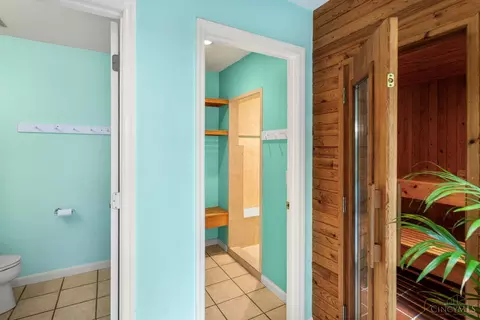 Bath - 11244 Marlette Dr, Cincinnati, OH 45249 photo 1 of 6
