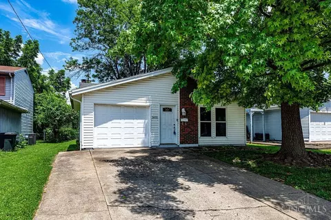 3605 Greenview Dr, Middletown, OH 45044
