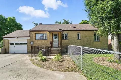 Exterior - 1116 Hempstead Dr, Cincinnati, OH 45231 photo 5 of 9