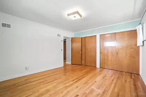 Bedroom - 1116 Hempstead Dr, Cincinnati, OH 45231 photo 4 of 9