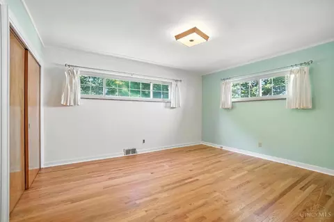 Bedroom - 1116 Hempstead Dr, Cincinnati, OH 45231 photo 1 of 9