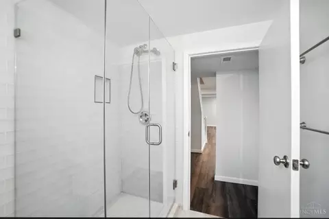 Bath - 1116 Hempstead Dr, Cincinnati, OH 45231 photo 7 of 7