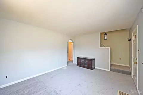 1679 Sanborn Dr, Reading, OH 45215 photo 6