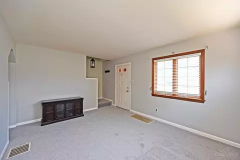 1679 Sanborn Dr, Reading, OH 45215 photo 5