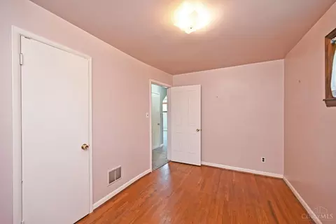 1679 Sanborn Dr, Reading, OH 45215 photo 16