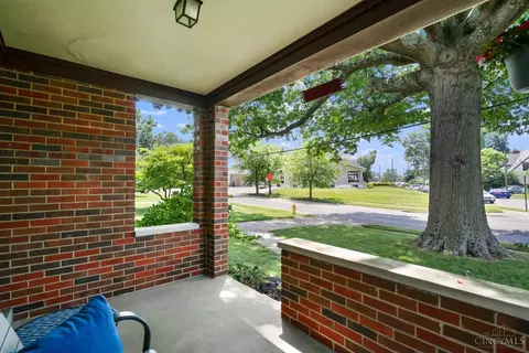 Exterior - 3830 Section Rd, Silverton, OH 45236 photo 5 of 12